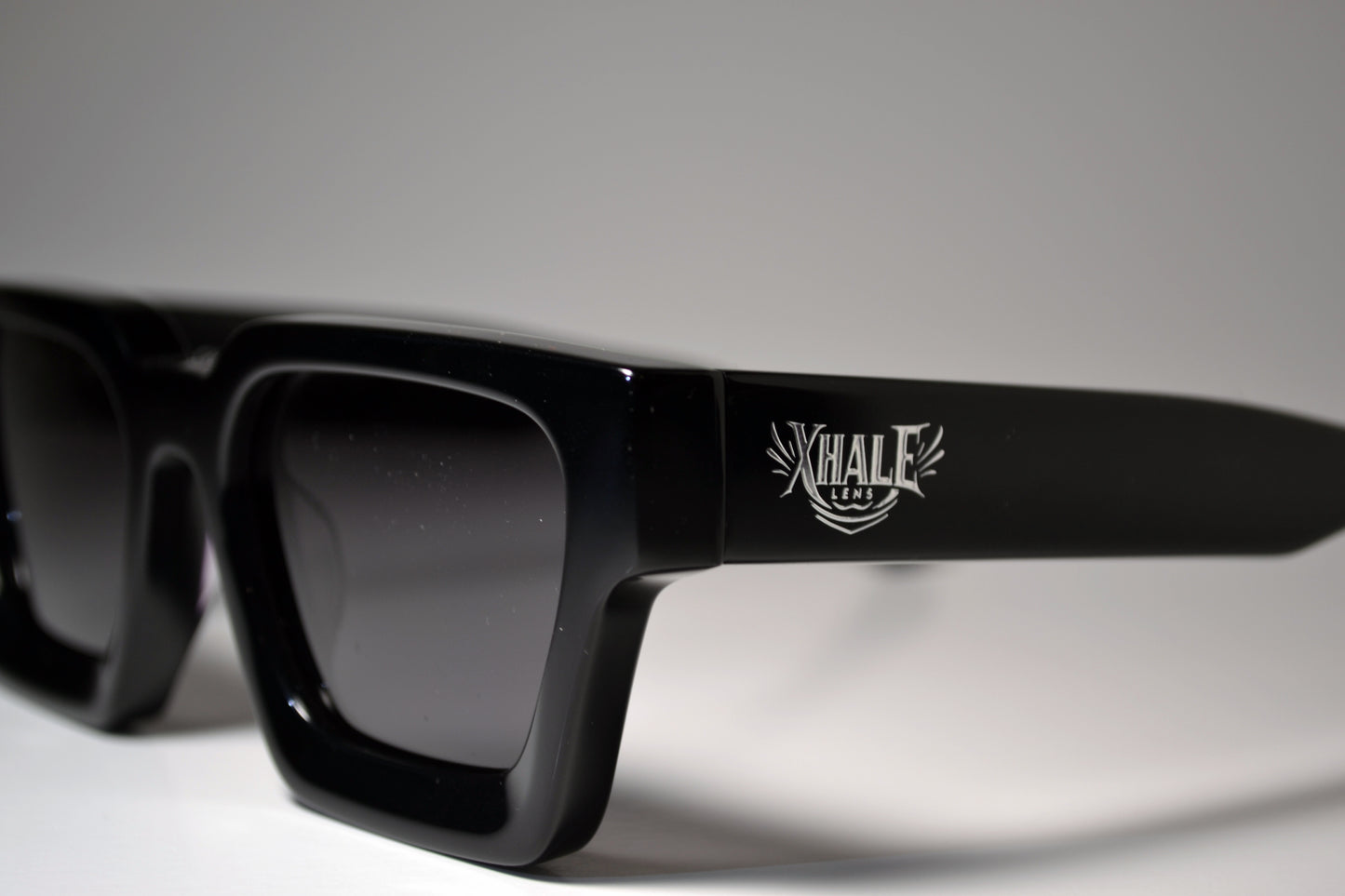 XHALE LENS 'STATEMENT' (BLACK)